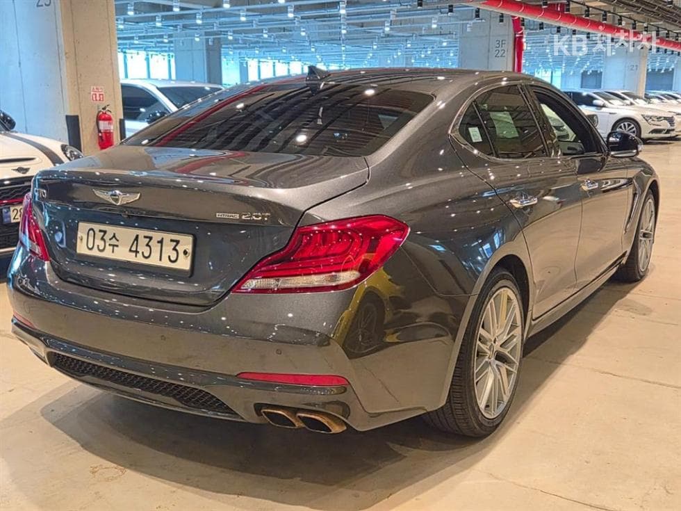 Genesis G702.0T AWD Elite - 3