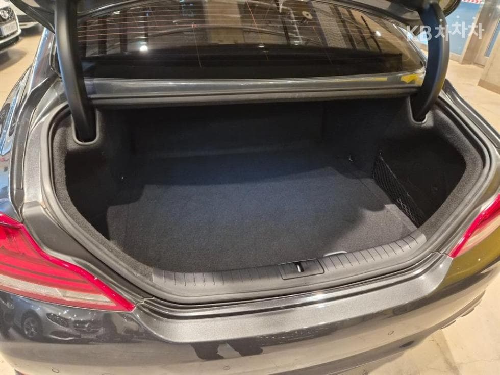 Genesis G702.0T AWD Elite - 5