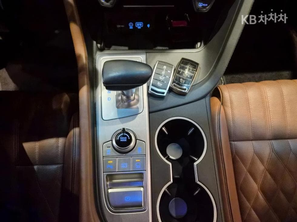 Genesis G702.0T AWD Elite - 13