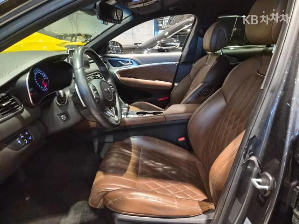 Genesis G702.0T AWD Elite - 17