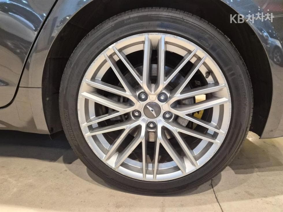 Genesis G702.0T AWD Elite - 20