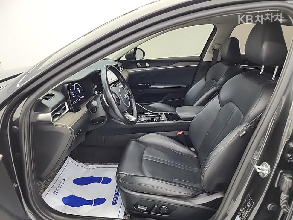 Kia K5 3rd Gen2.0 Gasoline Noblesse - 11