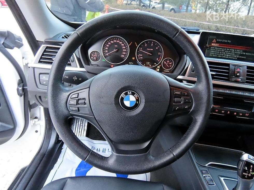 BMW Gran Turismo3 Series GT 320d F34 - 8