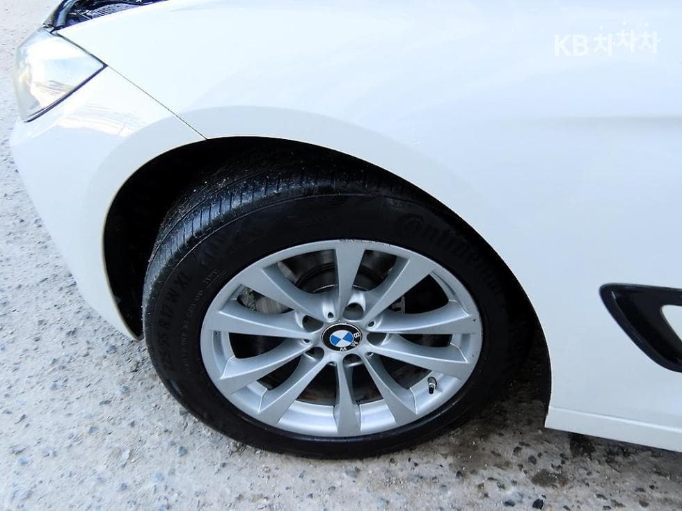 BMW Gran Turismo3 Series GT 320d F34 - 20