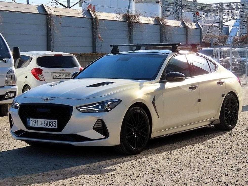 Genesis G70 SPORT 3.3T SPORT Prestige - Image 1