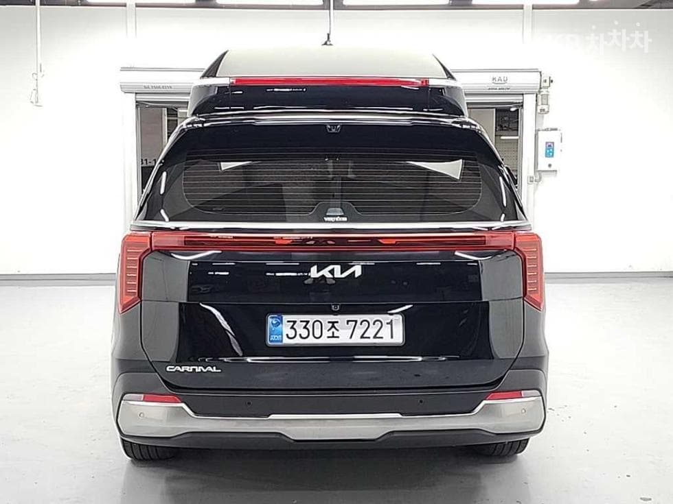 Киа The New (фейслифт) Канивал 4-то поколениеВисок Лимузин (Канивал) G3.5 GDI 7-местен (Лимузин) Signature - 3