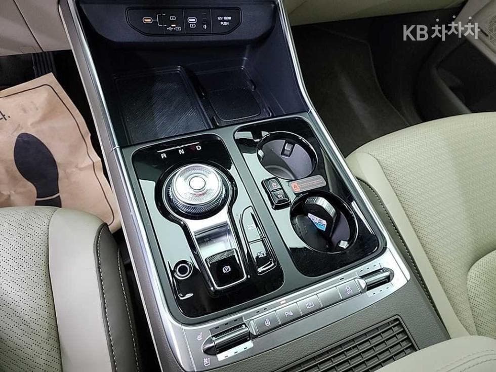 Киа The New (фейслифт) Канивал 4-то поколениеВисок Лимузин (Канивал) G3.5 GDI 7-местен (Лимузин) Signature - 8