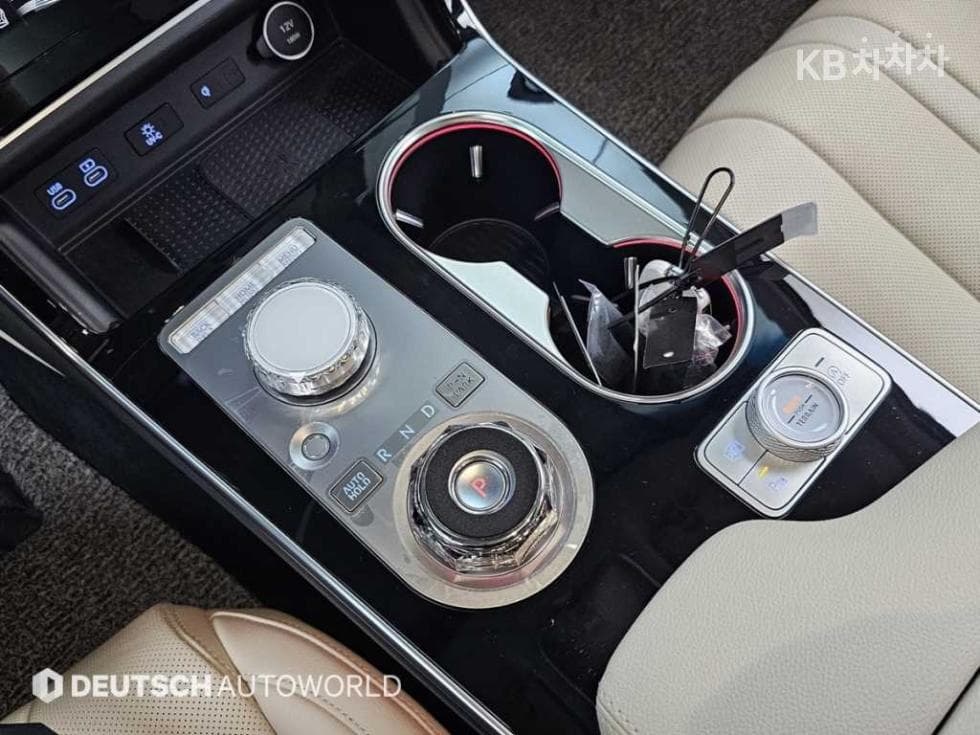 Genesis GV802.5 Turbo Gasoline AWD - 9