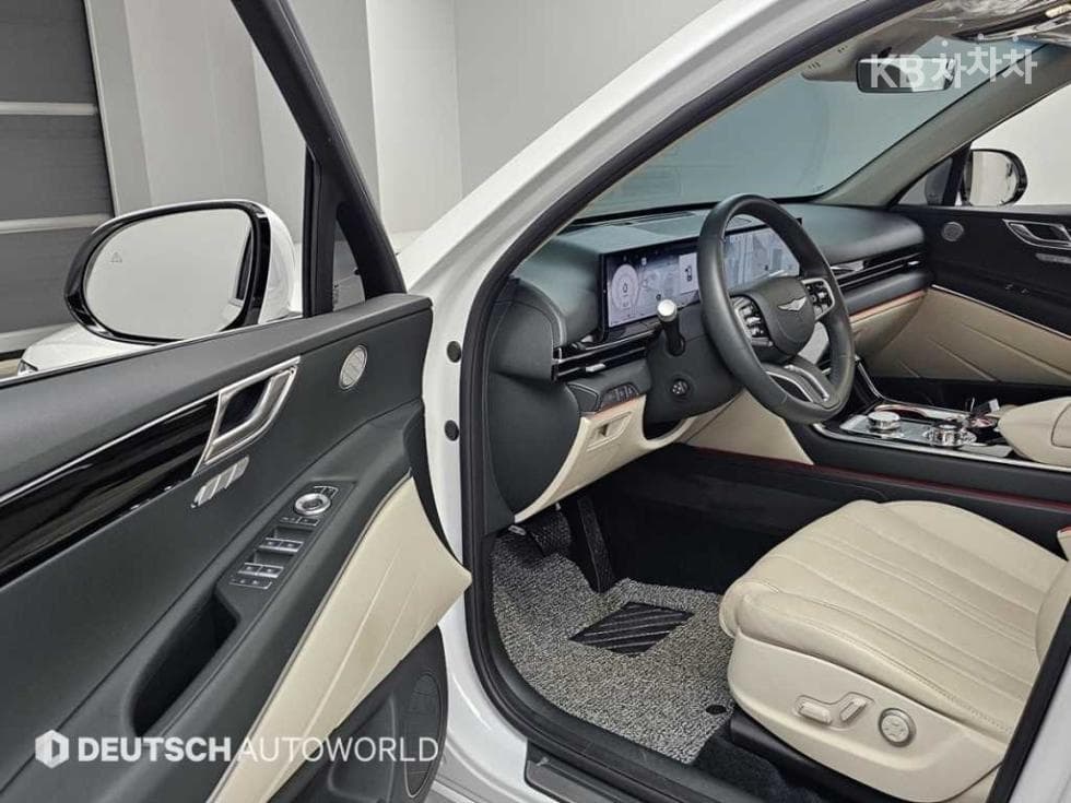 Genesis GV802.5 Turbo Gasoline AWD - 11