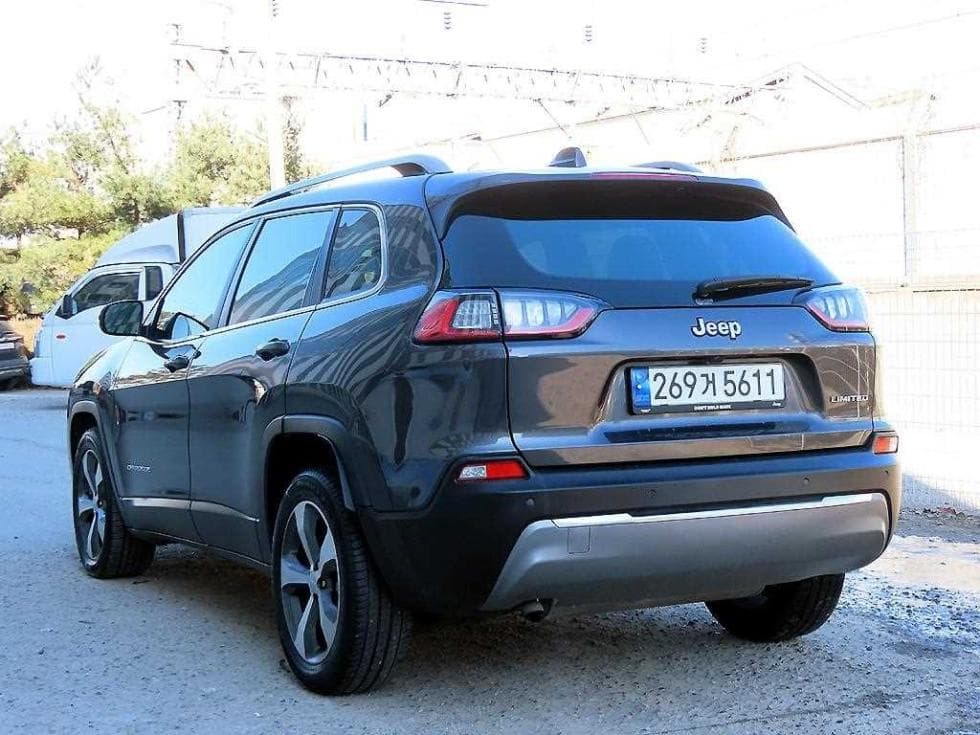 지프 체로키(KL)2.4 Бензин AWD Стандартен - 3