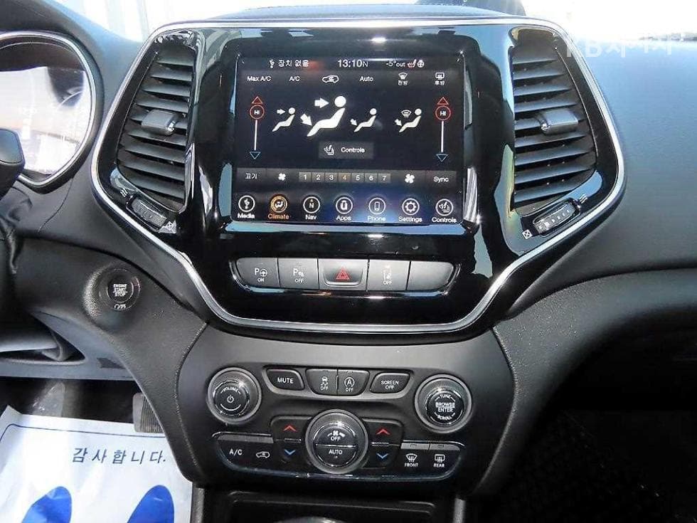 지프 체로키(KL)2.4 Бензин AWD Стандартен - 13