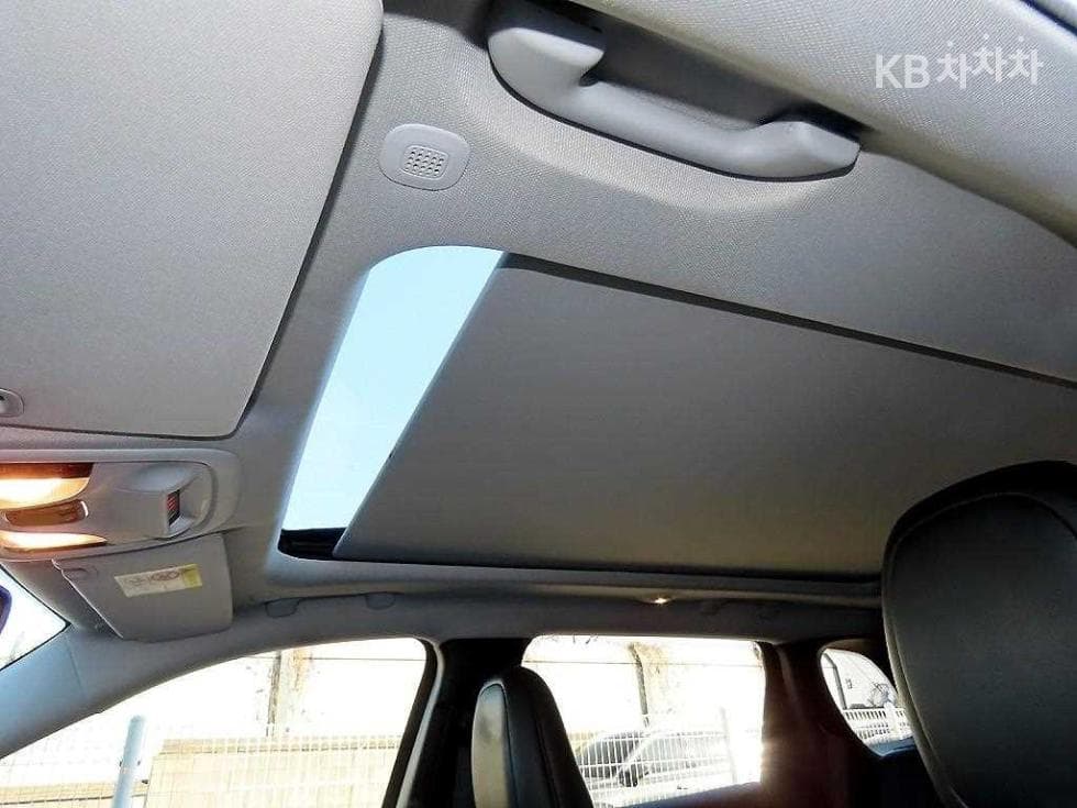 지프 체로키(KL)2.4 Бензин AWD Стандартен - 16