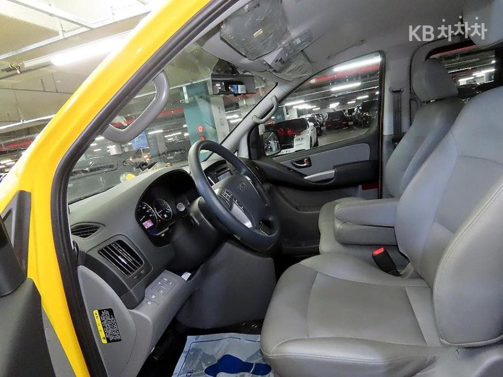 Хюндай Гранд Старекс15-местен 어린이버스 Лукс - 6