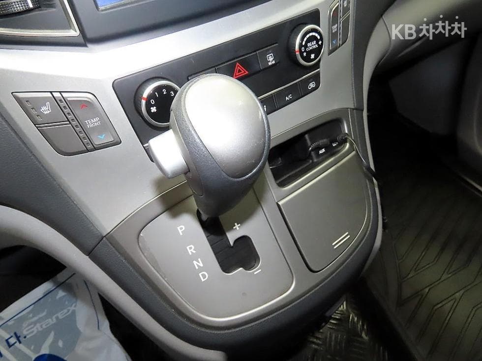 Хюндай Гранд Старекс15-местен 어린이버스 Лукс - 12