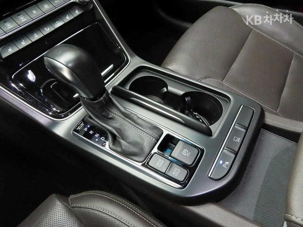 Хюндай Grandeur (Azera)IG2.4 Premium Стандартен - 10