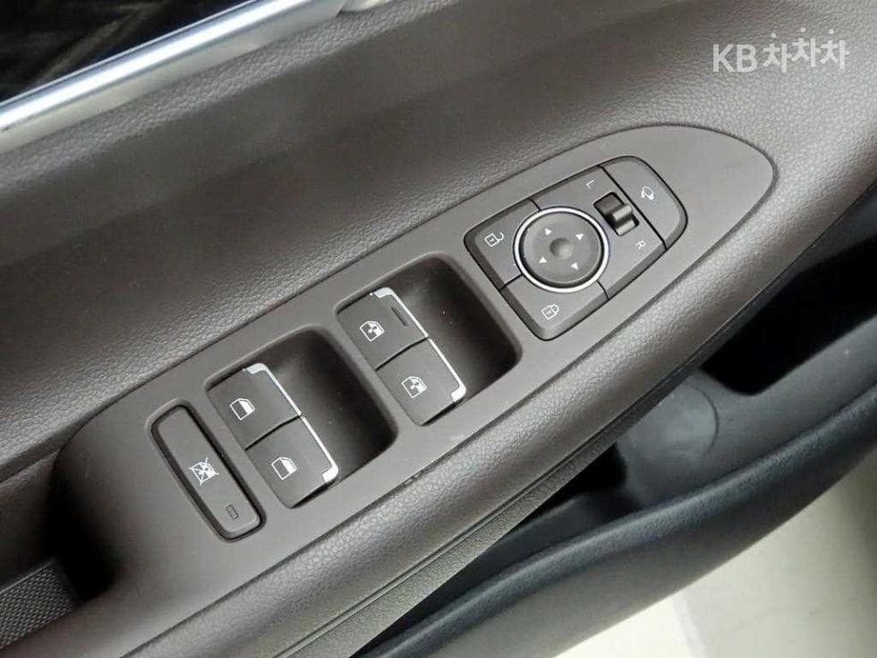 Хюндай Grandeur (Azera)IG2.4 Premium Стандартен - 11