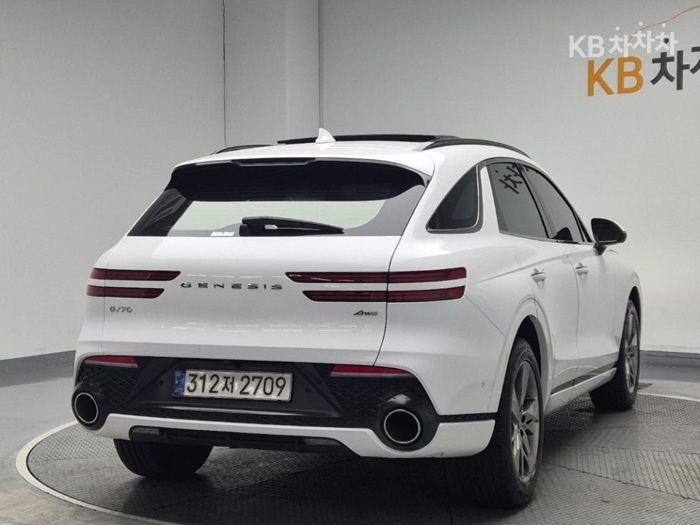 Дженезис GV70Бензин 2.5T AWD - 3