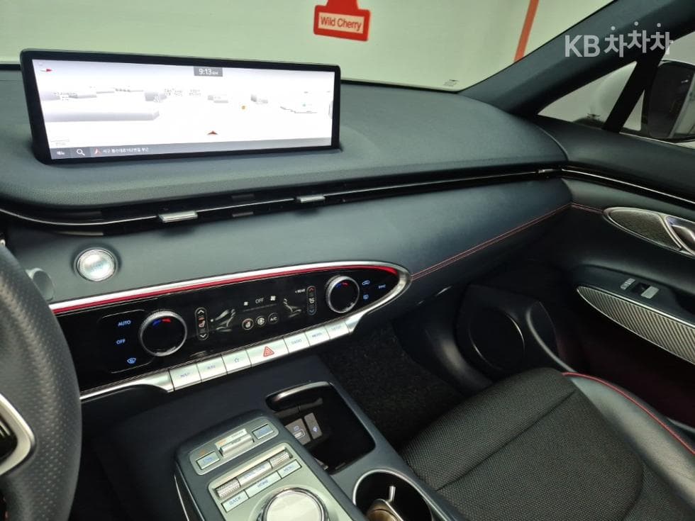 Дженезис GV70Бензин 2.5T AWD - 10