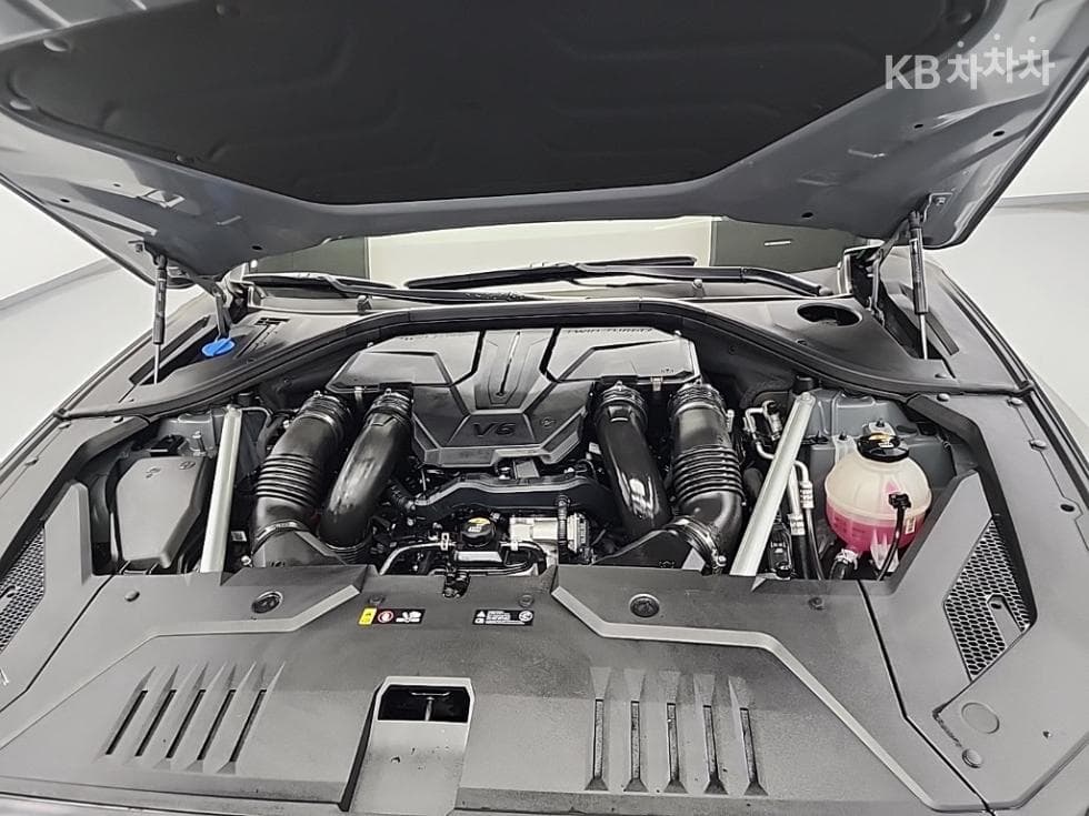 Genesis GV70Gasoline 3.5T AWD - 5