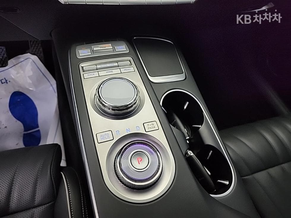 Genesis GV70Gasoline 3.5T AWD - 8