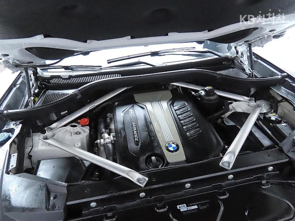 BMW X5 (G05)M50d First Edition - 7