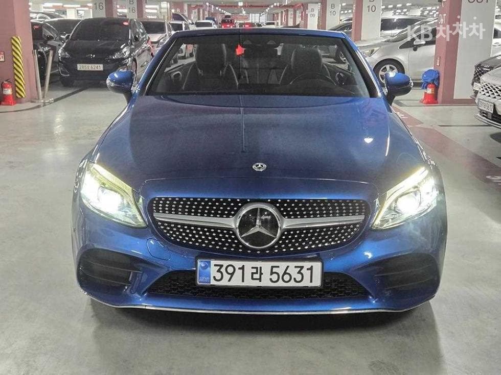 Mercedes-Benz The New (фейслифт) C-КласC200 Cabriolet - 2