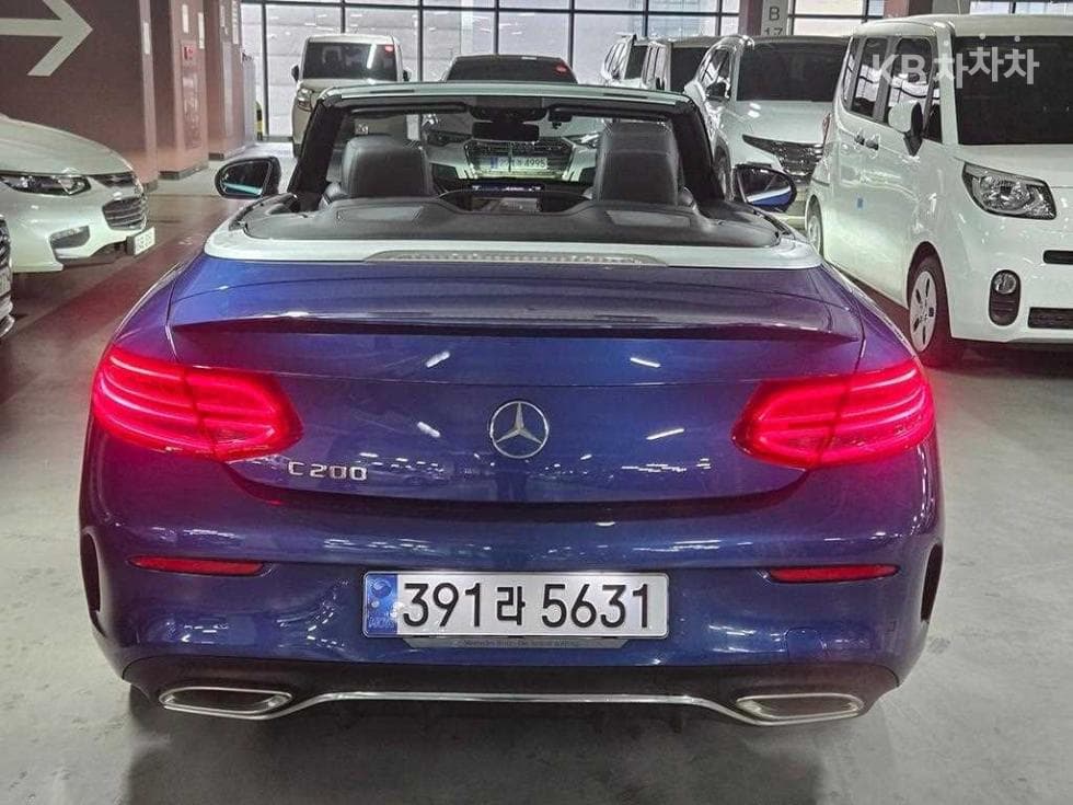 Mercedes-Benz The New (фейслифт) C-КласC200 Cabriolet - 4