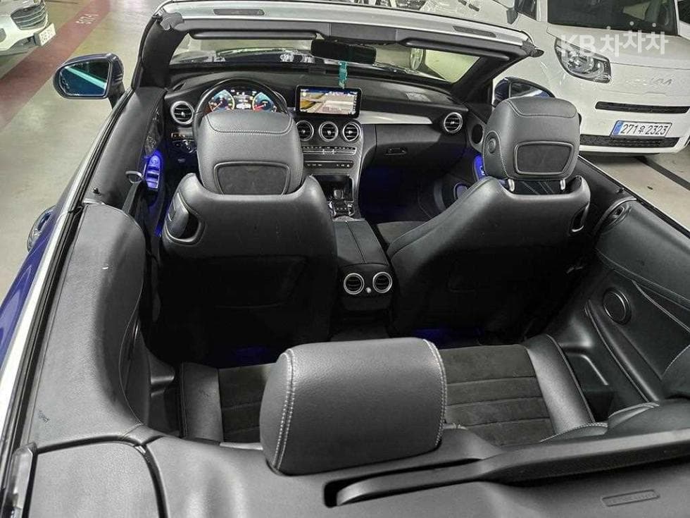 Mercedes-Benz The New (фейслифт) C-КласC200 Cabriolet - 8