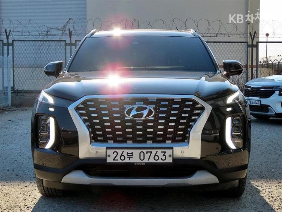 Хюндай Palisade 2.2 Дизел 7-местен (Лимузин) AWD Престиж - Image 1