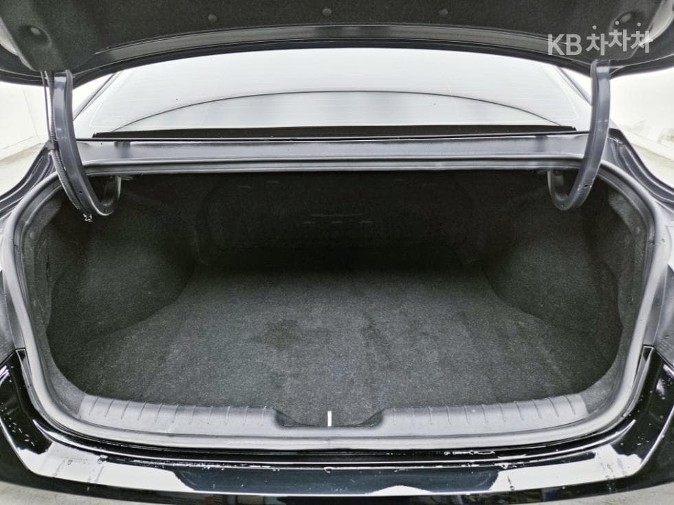 Hyundai All New Avante (Elantra)(CN7)1.6 Gasoline Modern - 17