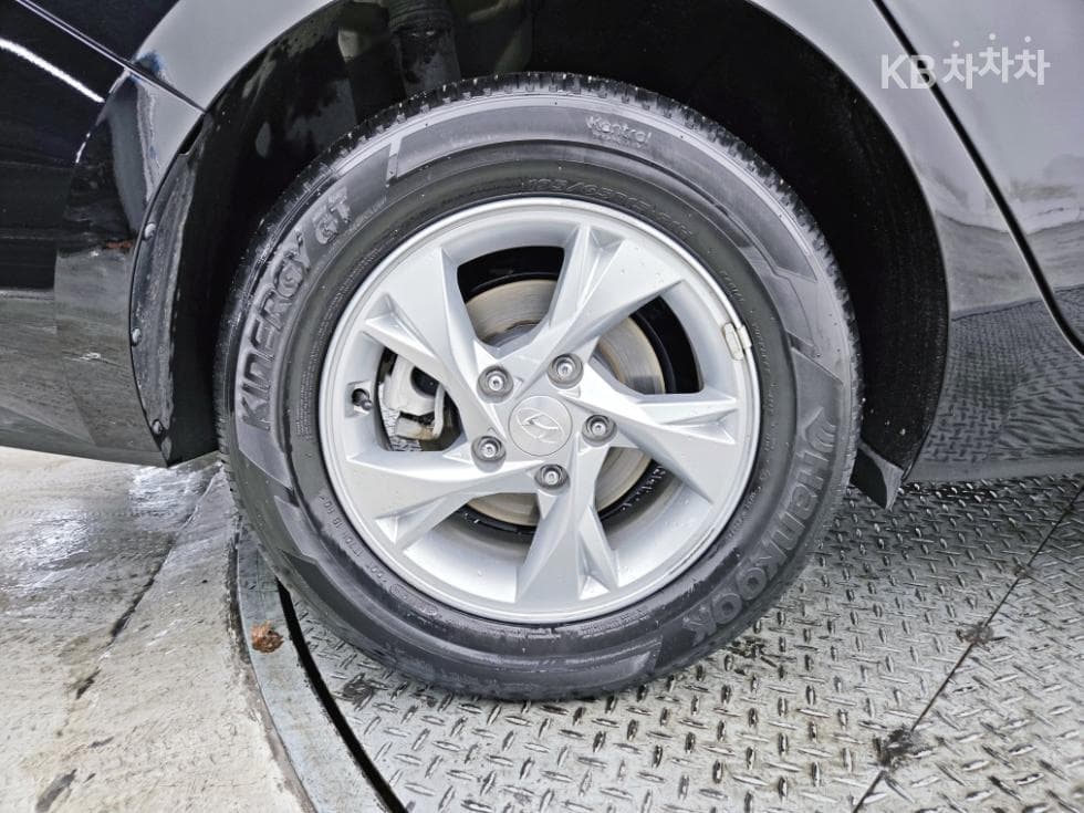 Hyundai All New Avante (Elantra)(CN7)1.6 Gasoline Modern - 21