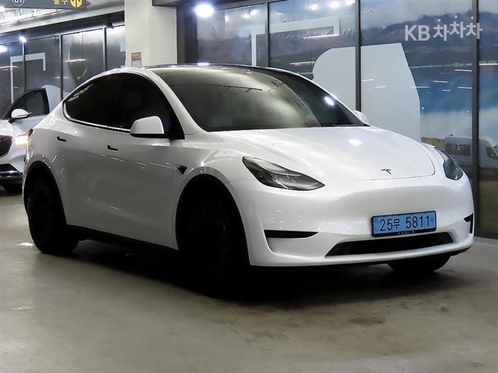 테슬라 Model Y RWD Стандартен - Image 1