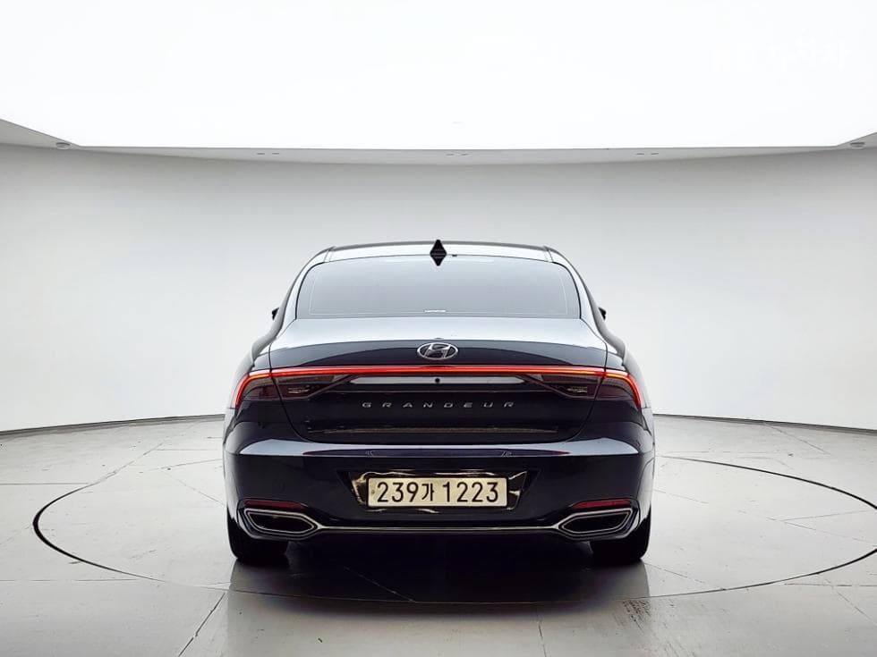 Хюндай The New (фейслифт) Grandeur (Azera) Хибрид2.4 Le Blanc - 4