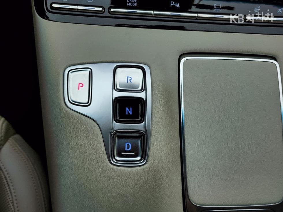 Хюндай The New (фейслифт) Grandeur (Azera) Хибрид2.4 Le Blanc - 10