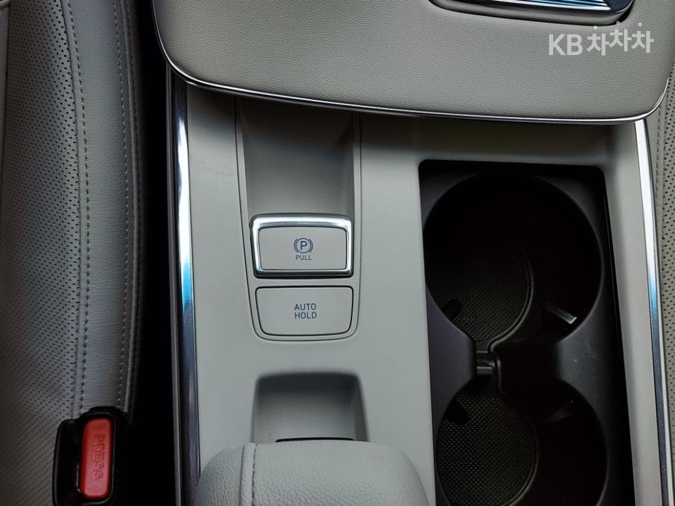 Хюндай The New (фейслифт) Grandeur (Azera) Хибрид2.4 Le Blanc - 11