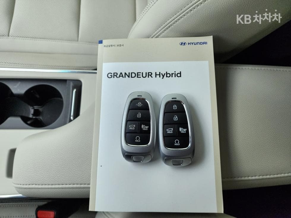 Хюндай The New (фейслифт) Grandeur (Azera) Хибрид2.4 Le Blanc - 14