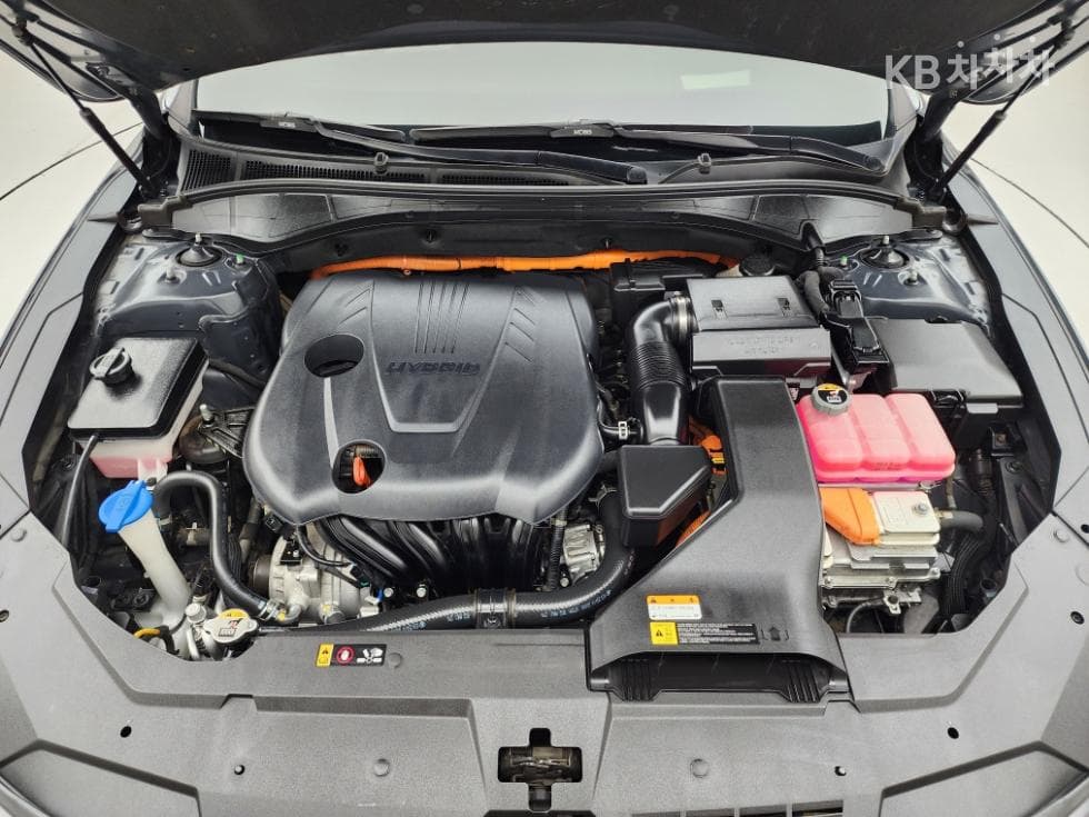 Хюндай The New (фейслифт) Grandeur (Azera) Хибрид2.4 Le Blanc - 18