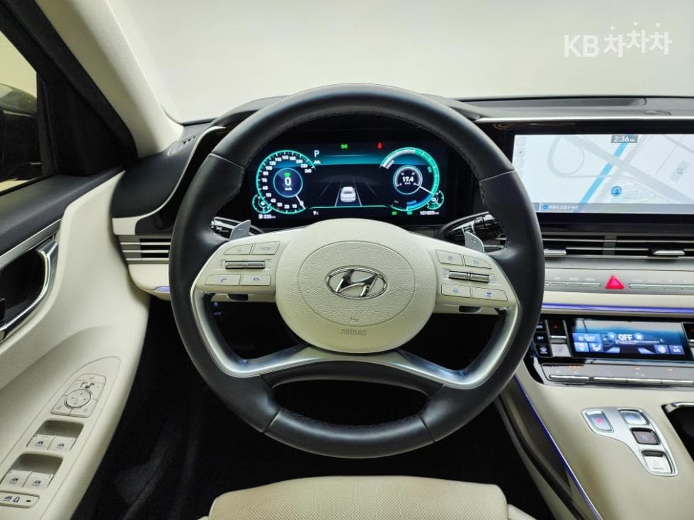 Хюндай The New (фейслифт) Grandeur (Azera) Хибрид2.4 Le Blanc - 23