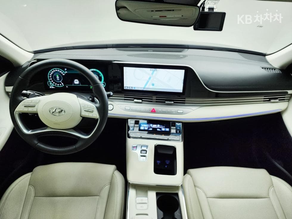 Хюндай The New (фейслифт) Grandeur (Azera) Хибрид2.4 Le Blanc - 24