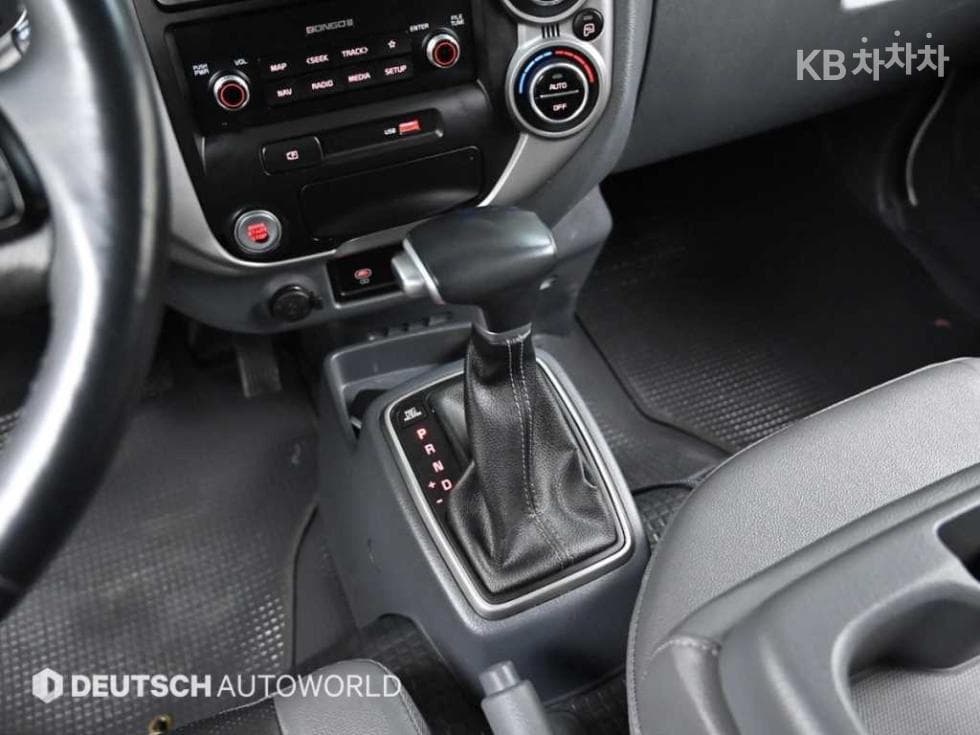 Kia The New (facelift) Bongo 3 (light truck)LPG Box Truck 1 Ton Standard King Cab Extra Long L - 19