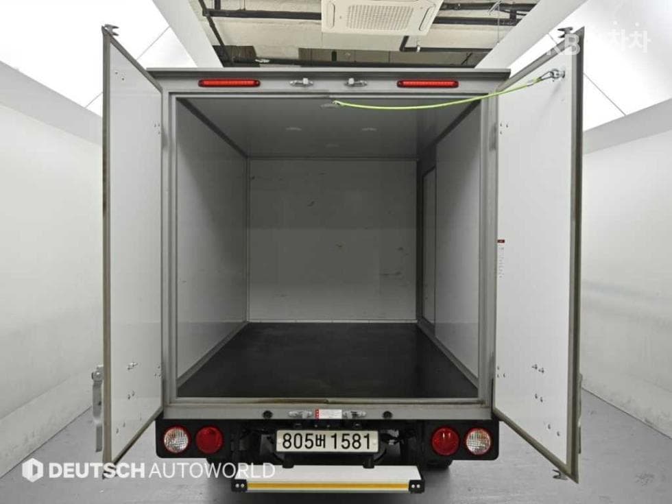 Kia The New (facelift) Bongo 3 (light truck)LPG Box Truck 1 Ton Standard King Cab Extra Long L - 5