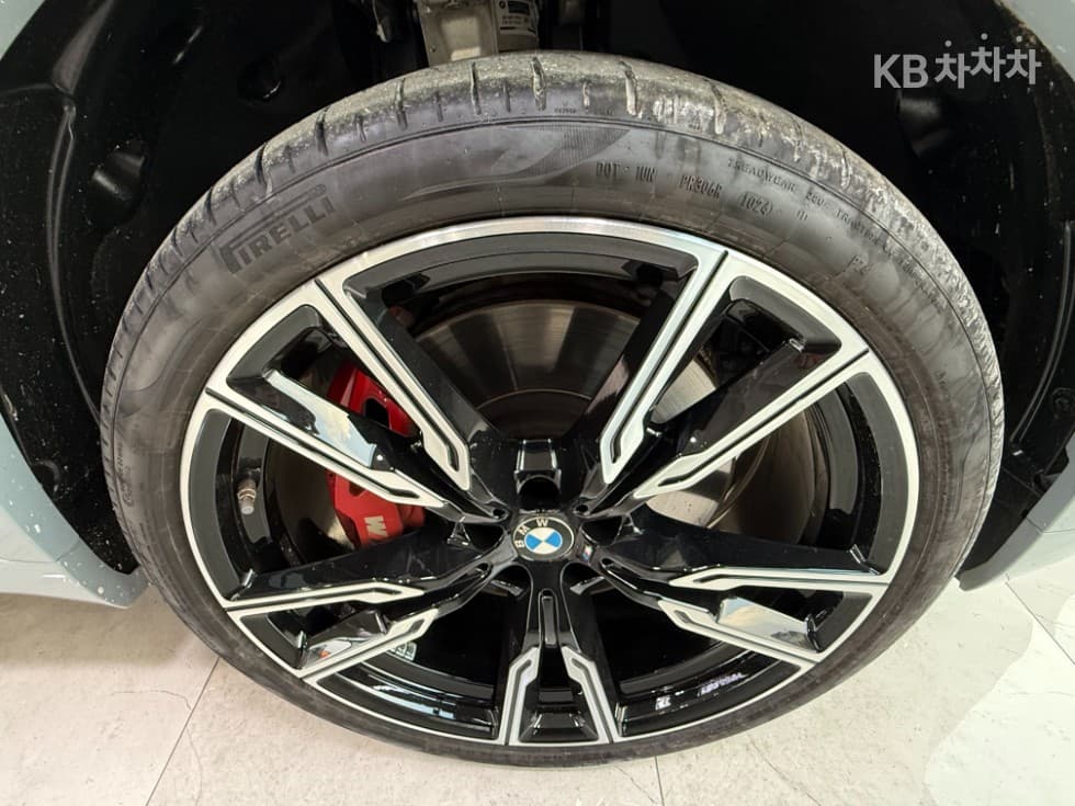 BMW X5 (G05)M60i xDrive Стандартен - 31
