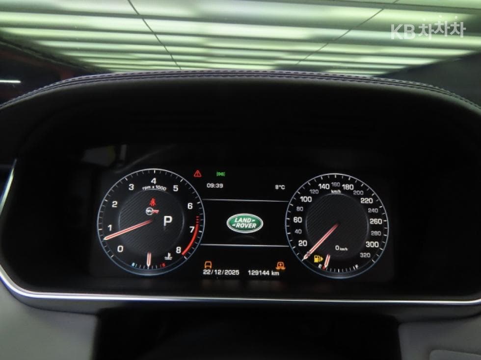 Land Rover New Range Rover Sport5.0 SVR - 9