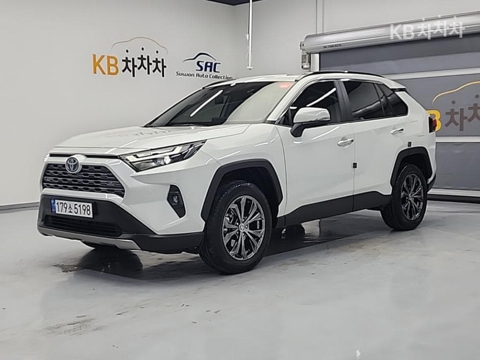 Toyota New RAV4 2.5L hybrid AWD Limited - Image 1
