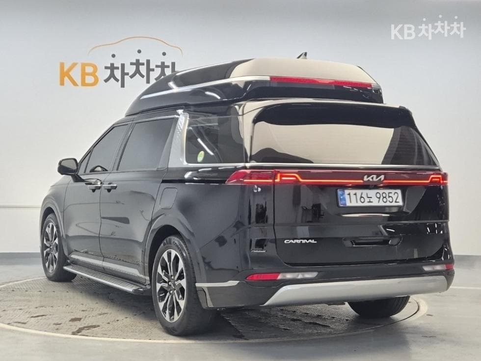 Киа Канивал 4-то поколениеВисок Лимузин (Канивал) G3.5 GDI 9-местен Signature - 2