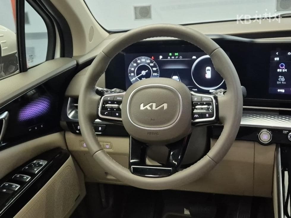 Киа Канивал 4-то поколениеВисок Лимузин (Канивал) G3.5 GDI 9-местен Signature - 9