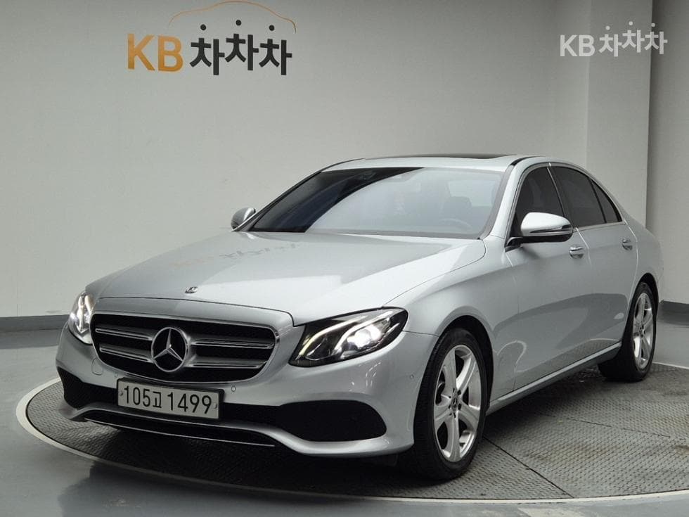 Mercedes-Benz New E-Class E200 Avantgarde W214 - Image 1