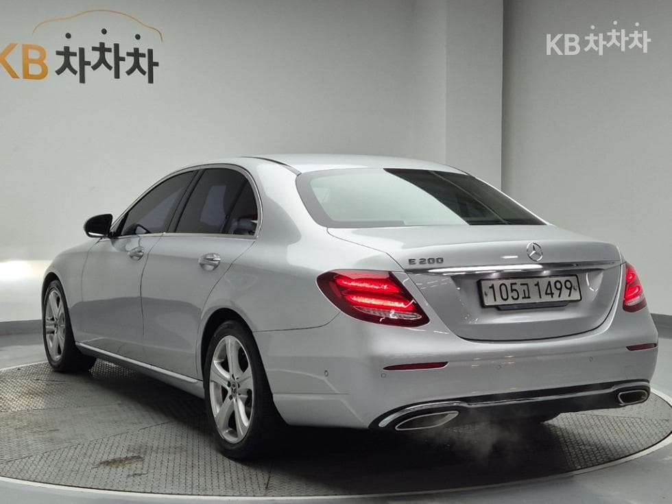 Mercedes-Benz New E-ClassE200 Avantgarde W214 - 2