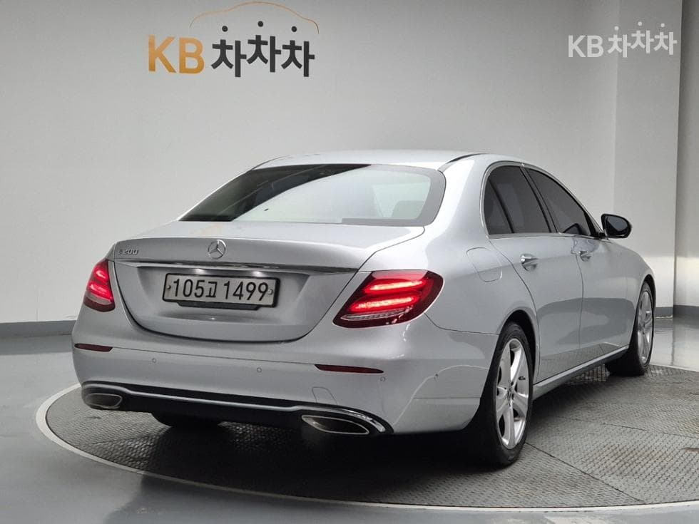 Mercedes-Benz New E-ClassE200 Avantgarde W214 - 3