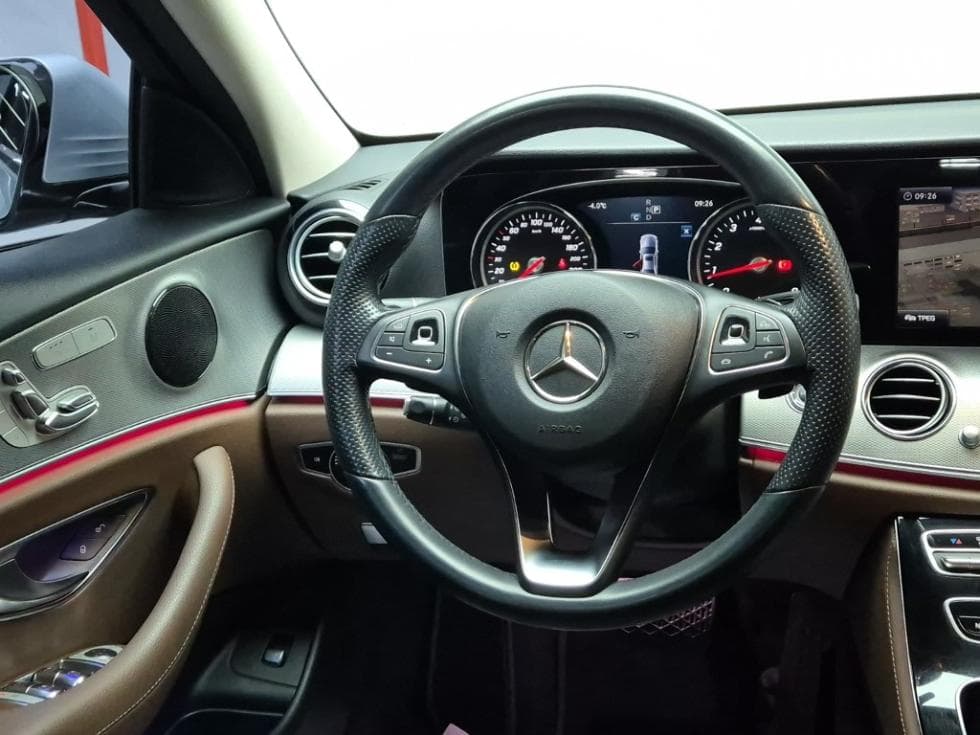 Mercedes-Benz New E-ClassE200 Avantgarde W214 - 9